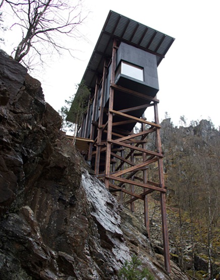 卒姆托在挪威矿山设计悬崖建筑
