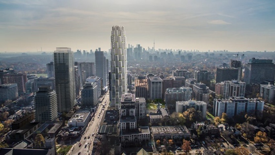 甘工作室在加拿大设计蜂窝状摩天楼   